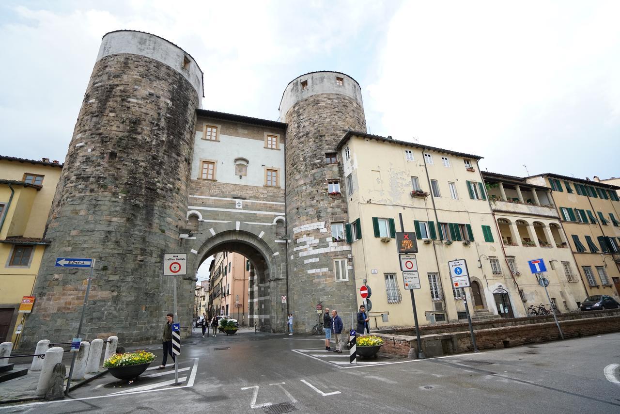 La Terrazza Di Via Elisa Lucca Exterior foto